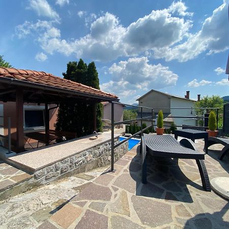 Holiday House Pasjak Sapjane Экстерьер фото