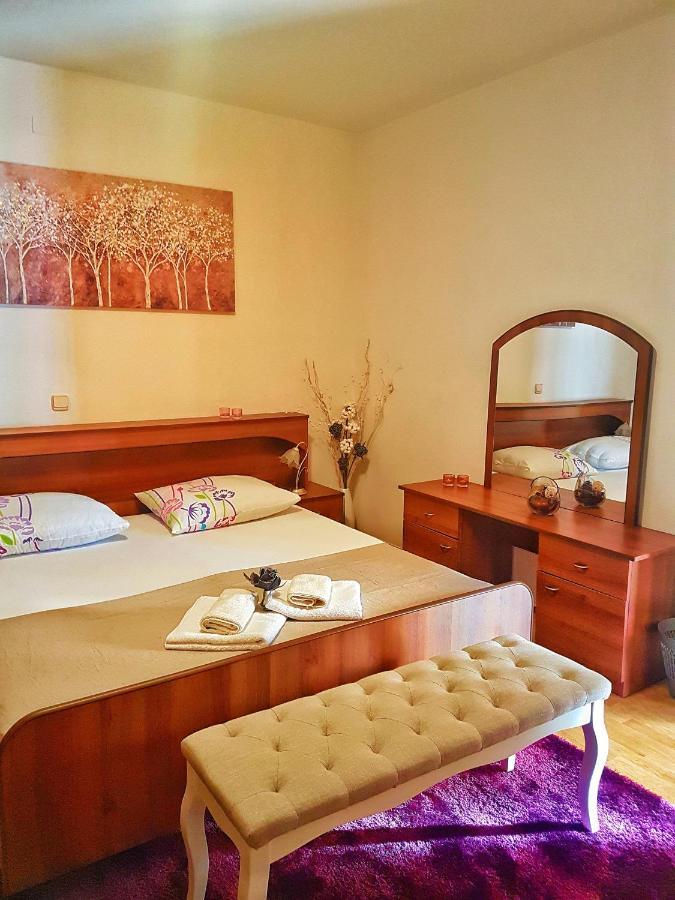 Holiday House Pasjak Sapjane Экстерьер фото