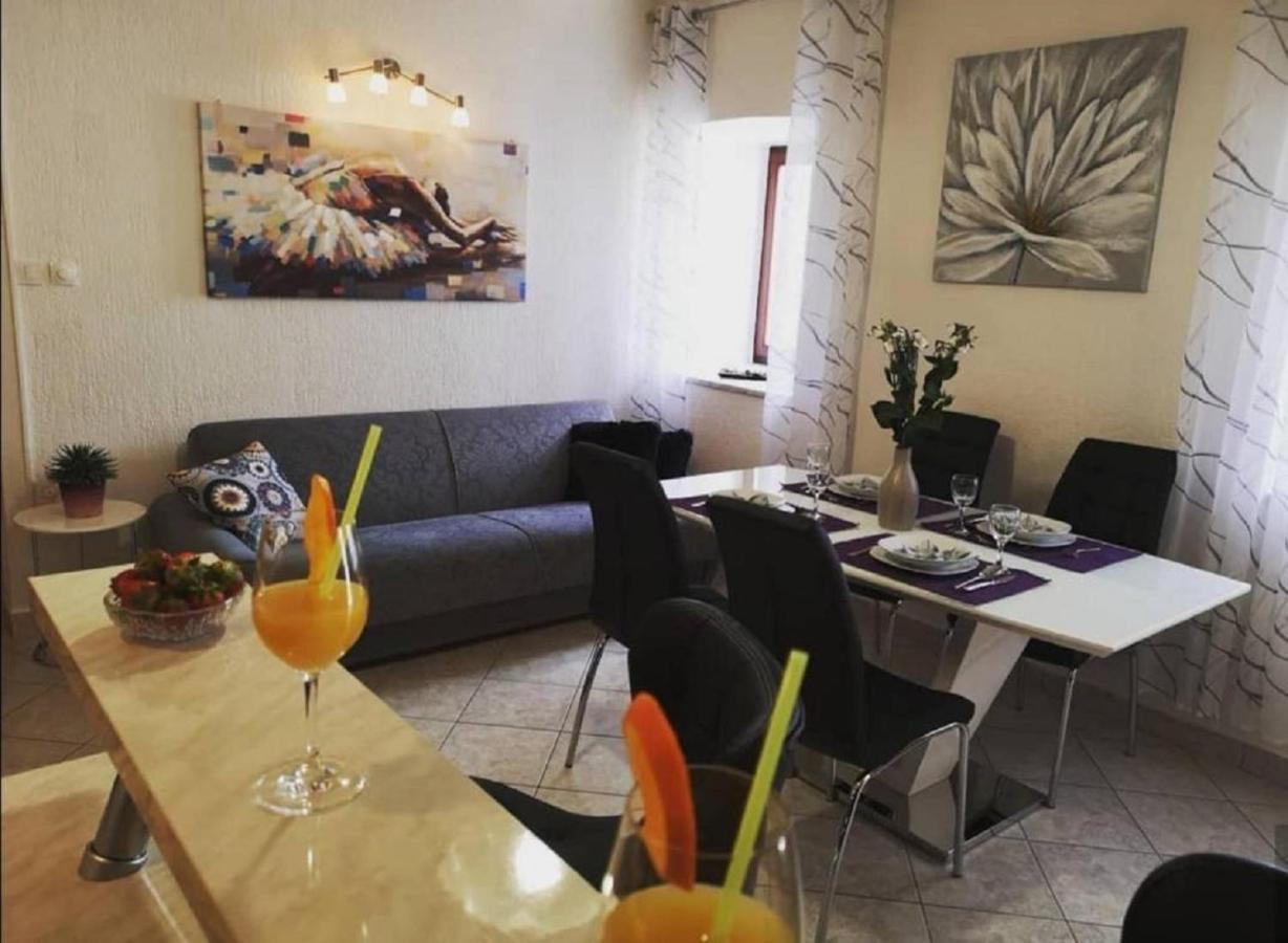 Holiday House Pasjak Sapjane Экстерьер фото