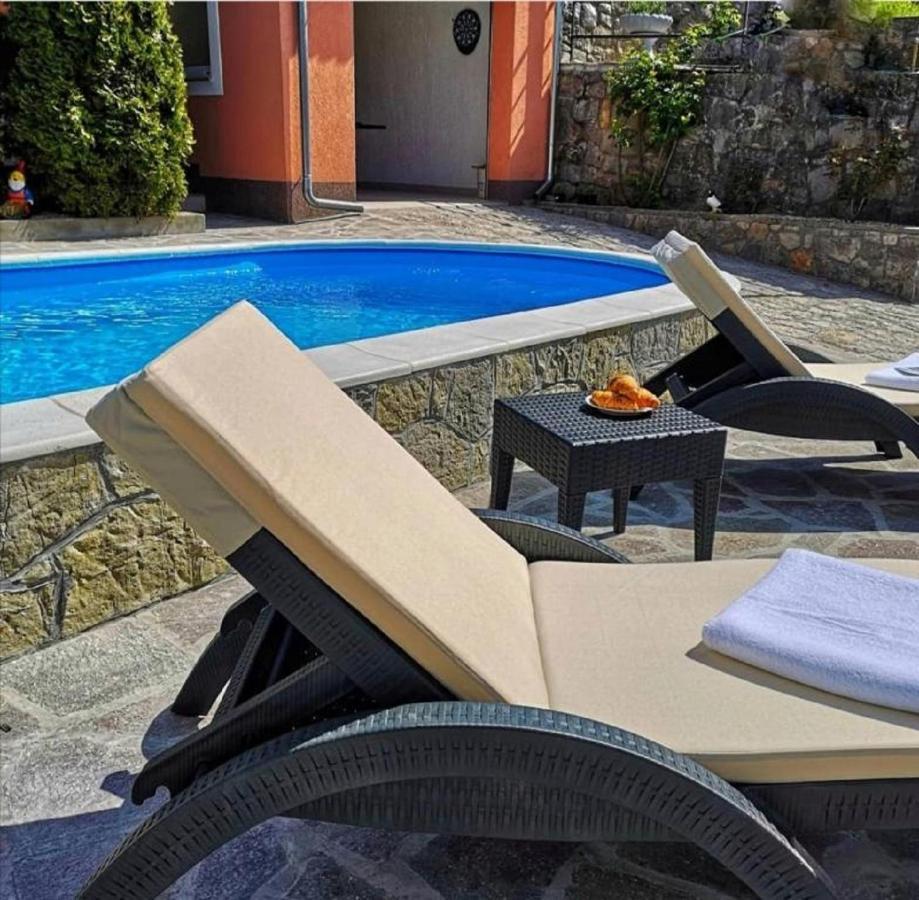 Holiday House Pasjak Sapjane Экстерьер фото